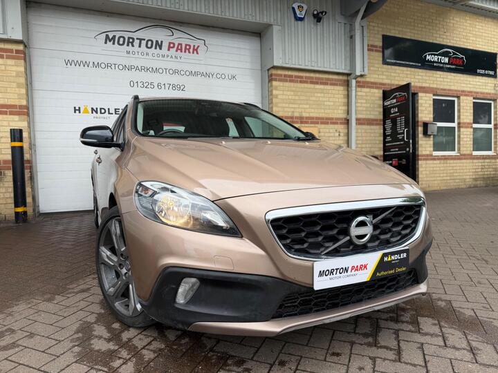 Volvo V40 Cross Country 1.6 D2 SE Powershift Euro 5 (s/s) 5dr Volvo V40 Cross Country 1.6 D2 SE Powershift Euro 5 (s/s) 5dr