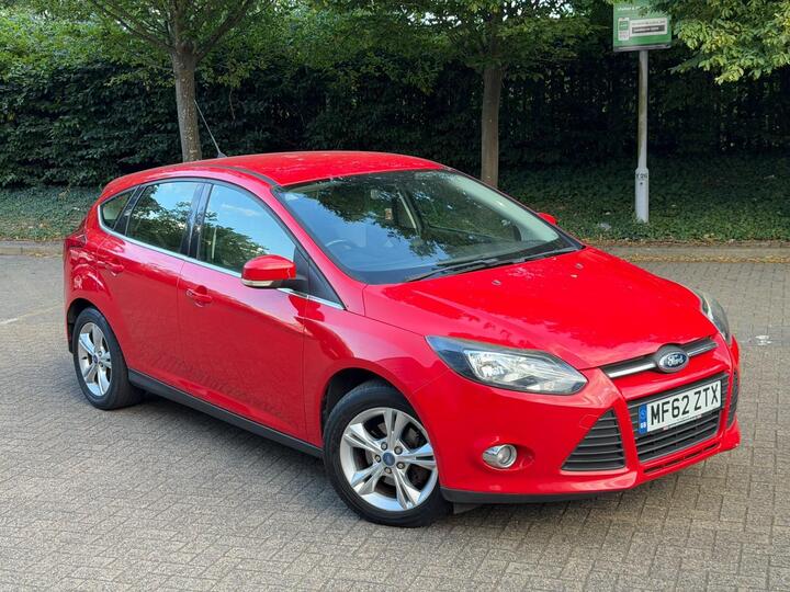 Ford Focus 1.0T EcoBoost Zetec Euro 5 (s/s) 5dr