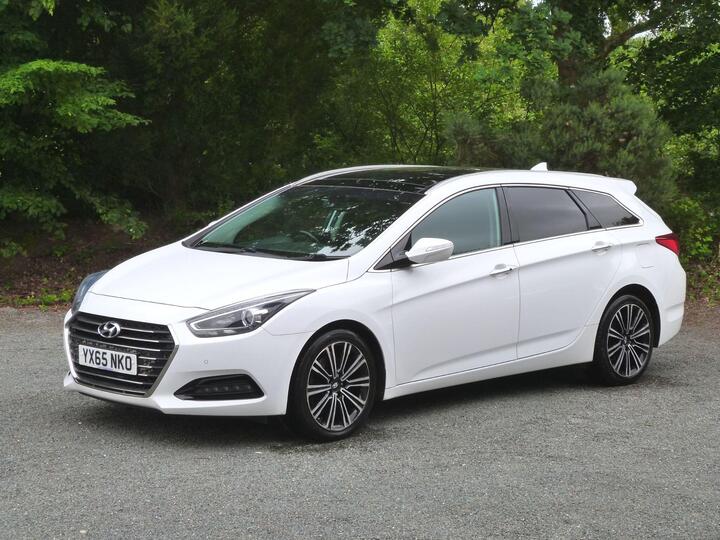 Hyundai I40 1.7 CRDi Blue Drive Premium Tourer DCT Euro 6 (s/s) 5dr Hyundai I40 1.7 CRDi Blue Drive Premium Tourer DCT Euro 6 (s/s) 5dr