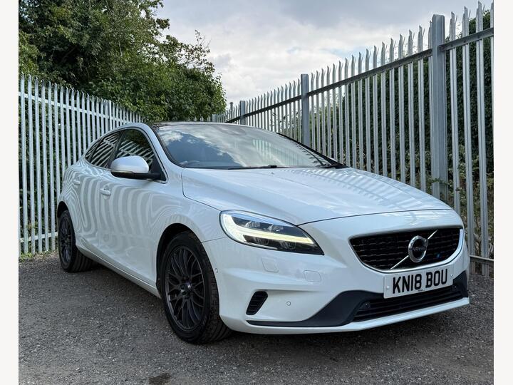 Volvo V40 2.0 D4 R-Design Pro Auto Euro 6 (s/s) 5dr