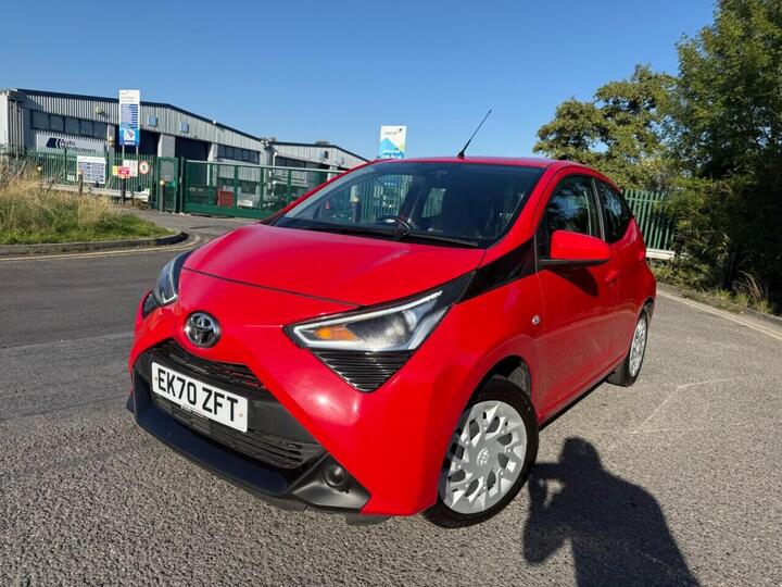 Toyota AYGO 1.0 VVT-i X-play X-shift Euro 6 5dr (Safety Sense)