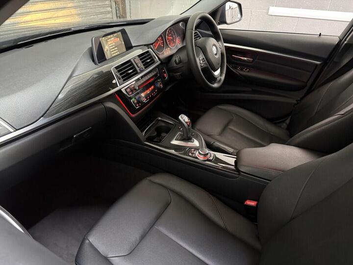 BMW 3 SERIES 2.0 320d Luxury Auto Euro 6 (s/s) 4dr