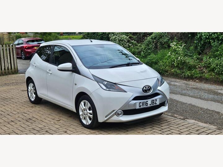 Toyota AYGO 1.0 VVT-i X-pure Euro 6 5dr