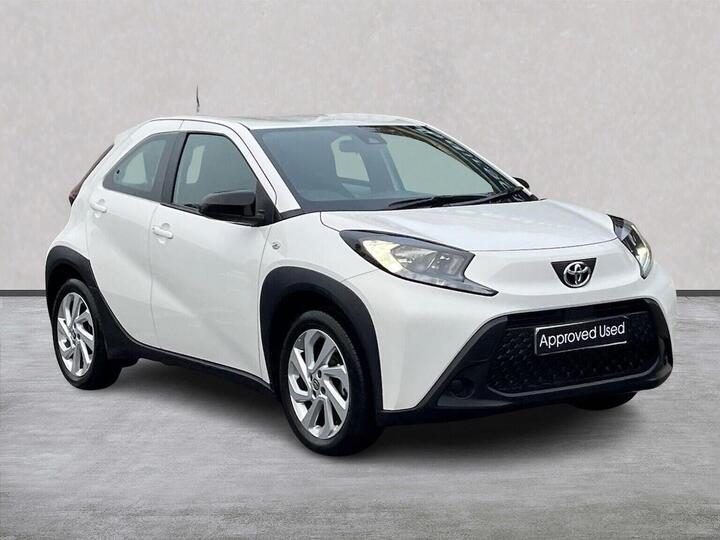 Toyota AYGO X 1.0 VVT-i Pure Euro 6 (s/s) 5dr Toyota AYGO X 1.0 VVT-i Pure Euro 6 (s/s) 5dr