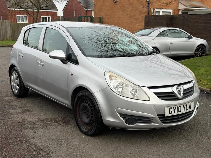 Vauxhall Corsa 1.4i 16v Exclusiv 5dr