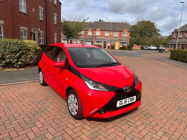 Toyota AYGO 1.0 VVT-i X-play Euro 5 5dr Euro 5