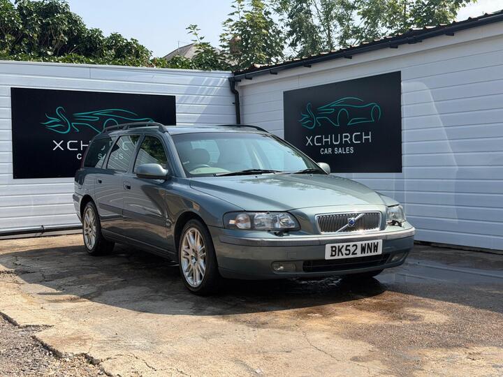Volvo V70 2.4 D5 SE 5dr