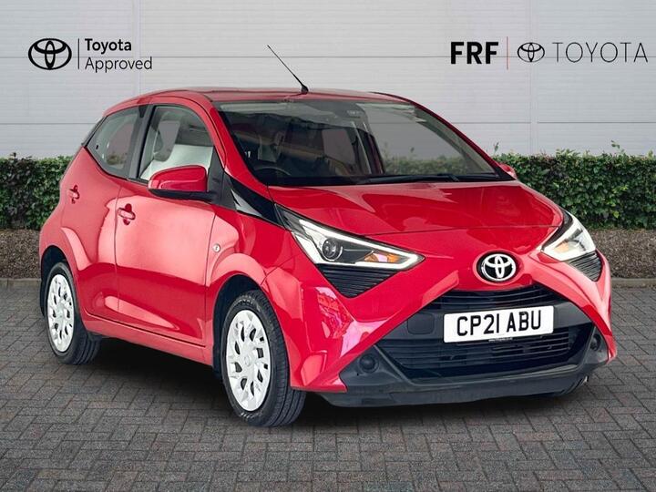 Toyota AYGO 1.0 VVT-i X-play X-shift Euro 6 5dr (Safety Sense)