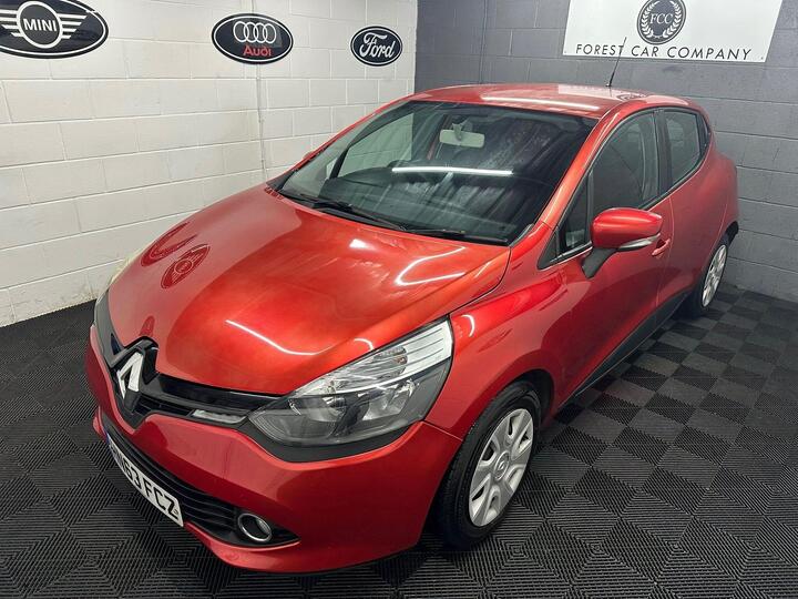 Renault Clio 0.9 TCe ECO Expression + Euro 6 (s/s) 5dr