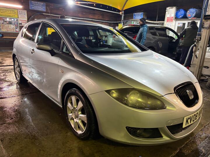 SEAT Leon 1.6 8V Emocion Euro 4 5dr