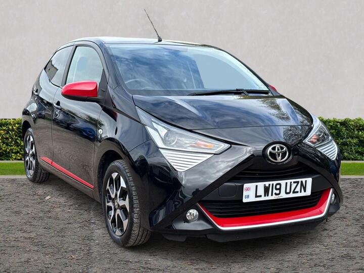 Toyota AYGO 1.0 VVT-i X-trend Funroof X-shift Euro 6 5dr