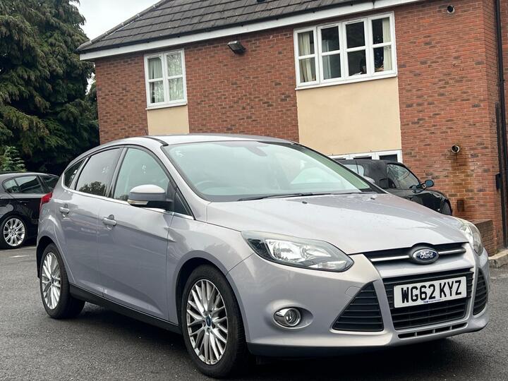 Ford Focus 1.0T EcoBoost Zetec Euro 5 (s/s) 5dr