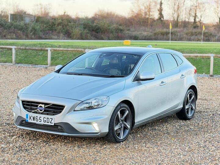 Volvo V40 2.0 D2 R-Design Nav Auto Euro 6 (s/s) 5dr