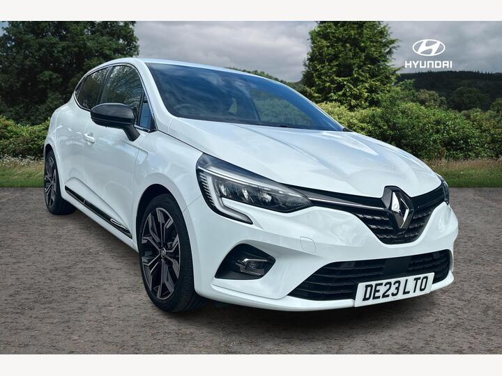Renault Clio 1.6 E-TECH Techno Auto Euro 6 (s/s) 5dr