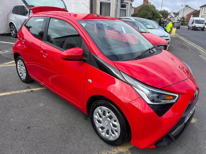 Toyota AYGO 1.0 VVT-i X-play Euro 6 5dr