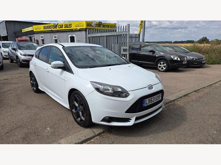 Ford Focus 2.0T EcoBoost ST-2 Euro 5 (s/s) 5dr