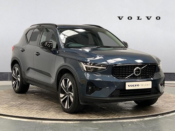 Volvo XC40 2.0 B4 MHEV Ultra Dark DCT Auto Euro 6 (s/s) 5dr