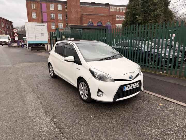 Toyota Yaris 1.5 VVT-h T Spirit CVT Euro 5 5dr