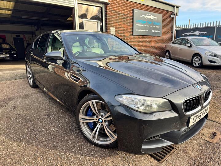 BMW M5 4.4 V8 DCT Euro 6 (s/s) 4dr