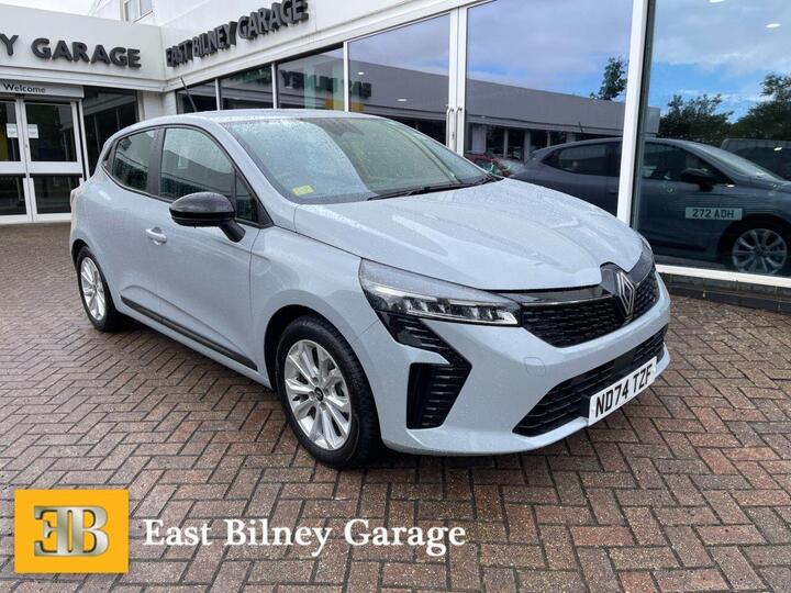 Renault CLIO 1.6 E-TECH Evolution Auto Euro 6 (s/s) 5dr Renault CLIO 1.6 E-TECH Evolution Auto Euro 6 (s/s) 5dr