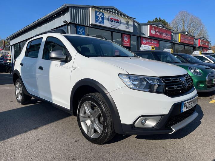 Dacia Sandero Stepway 1.0 SCe Essential Euro 6 5dr