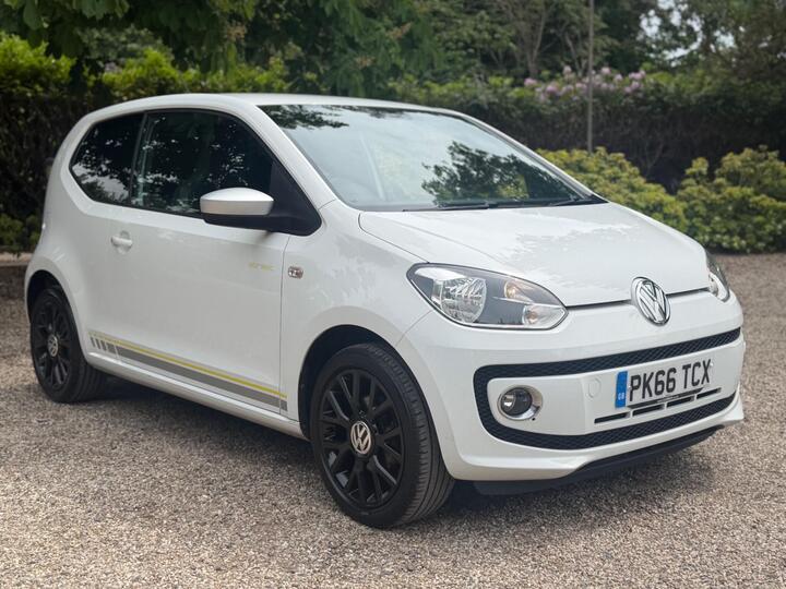 Volkswagen Up! 1.0 Street Up! Euro 6 3dr Volkswagen Up! 1.0 Street Up! Euro 6 3dr