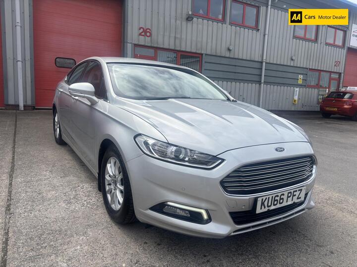 Ford Mondeo 2.0 TDCi Titanium Euro 6 (s/s) 5dr