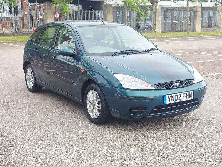Ford Focus 1.6i 16v LX 5dr