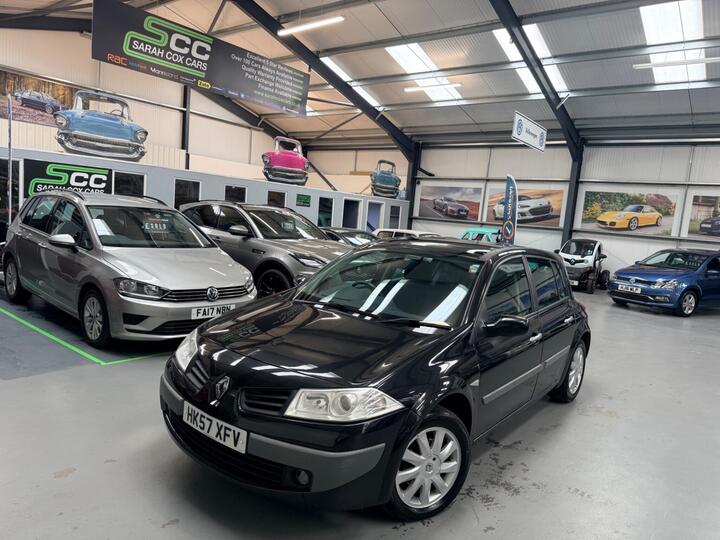 Renault Megane 1.6 VVT Dynamique 5dr