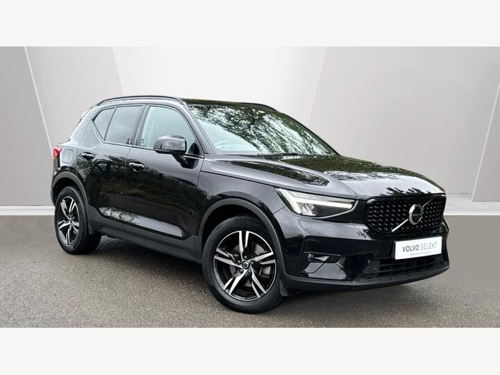 Volvo XC40 2.0 B3 MHEV Plus DCT Auto Euro 6 (s/s) 5dr