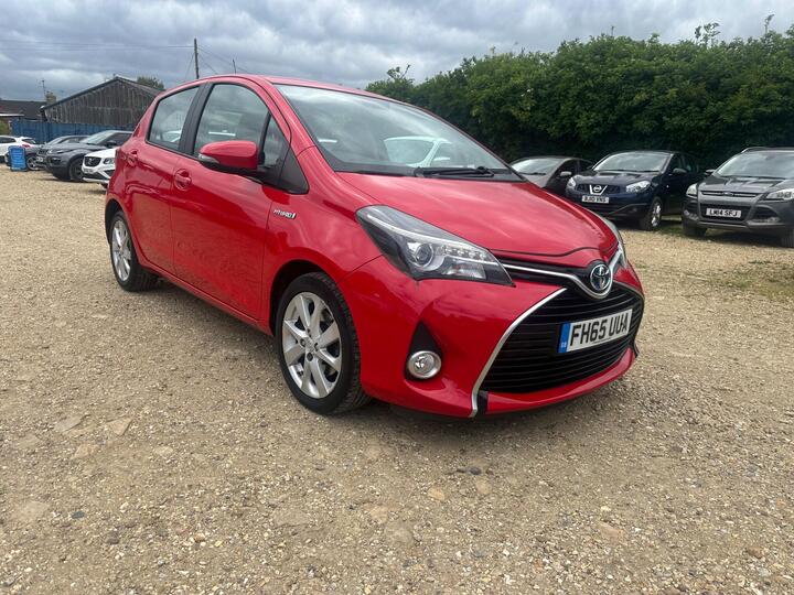 Toyota Yaris 1.5 VVT-h Excel E-CVT Euro 6 5dr (15in Alloy)