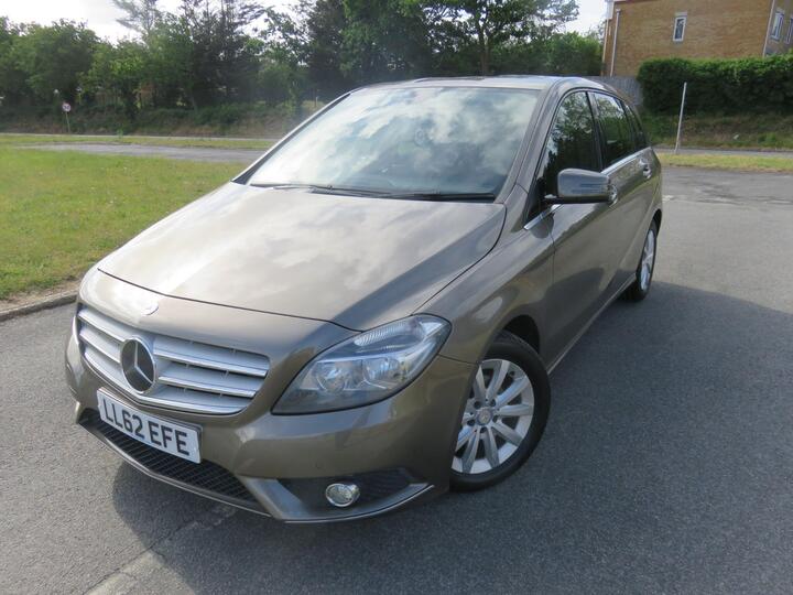 Mercedes-Benz B Class 1.6 B180 BlueEfficiency SE 7G-DCT Euro 5 (s/s) 5dr