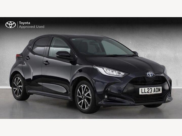Toyota Yaris 1.5 VVT-h Design E-CVT Euro 6 (s/s) 5dr