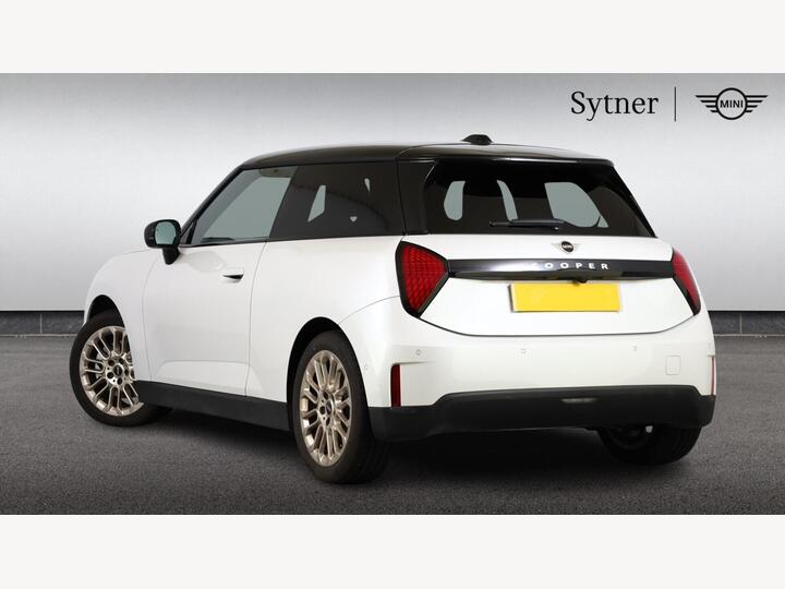 MINI Hatch E 40.7kWh Exclusive Auto 3dr