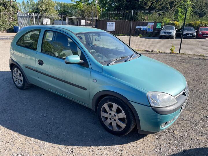 Vauxhall Corsa 1.0i ECO 12v Club Easytronic 3dr