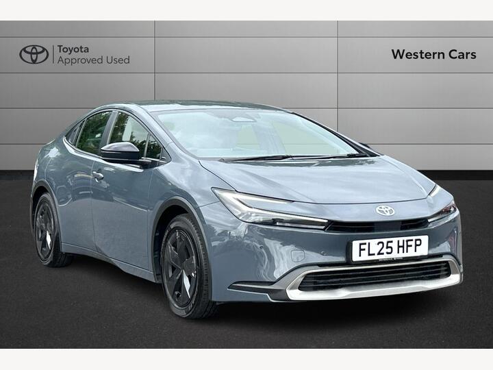 Toyota Prius 2.0 13.6kWh Design CVT Euro 6 (s/s) 5dr