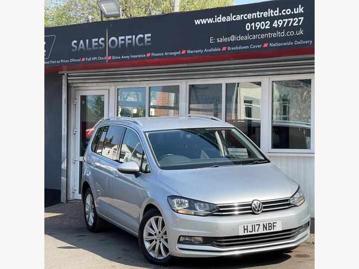 Volkswagen Touran 1.4 TSI BlueMotion Tech SEL Euro 6 (s/s) 5dr Volkswagen Touran 1.4 TSI BlueMotion Tech SEL Euro 6 (s/s) 5dr