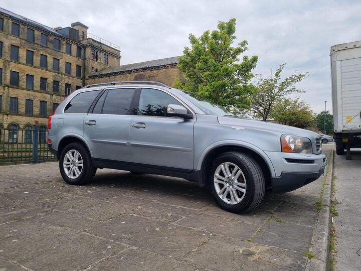 Volvo XC90 2.4 D5 SE Geartronic AWD 5dr