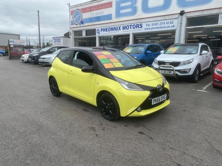 Toyota AYGO 1.0 VVT-i X-cite 3 Yellow Bi-Tone Euro 6 5dr Toyota AYGO 1.0 VVT-i X-cite 3 Yellow Bi-Tone Euro 6 5dr