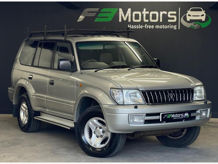 Toyota Land Cruiser Colorado 3.0 D-4D VX 5dr (8 Seat) Toyota Land Cruiser Colorado 3.0 D-4D VX 5dr (8 Seat)