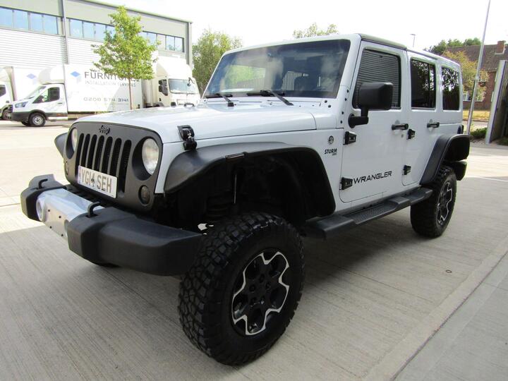 Jeep Wrangler 3.3 V6 SAHARA AUTO 4X4  PETROL 4DR LHD