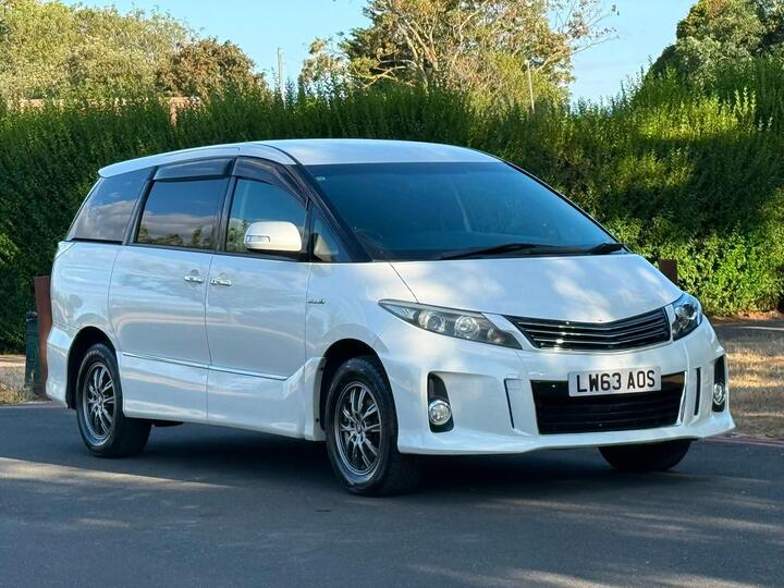 Toyota Estima 8 SEATS HYBRID AUTOMATIC