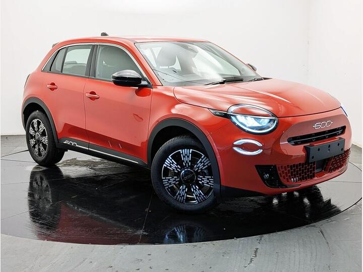 Fiat 600 1.2 MHEV E-DCT Euro 6 (s/s) 5dr