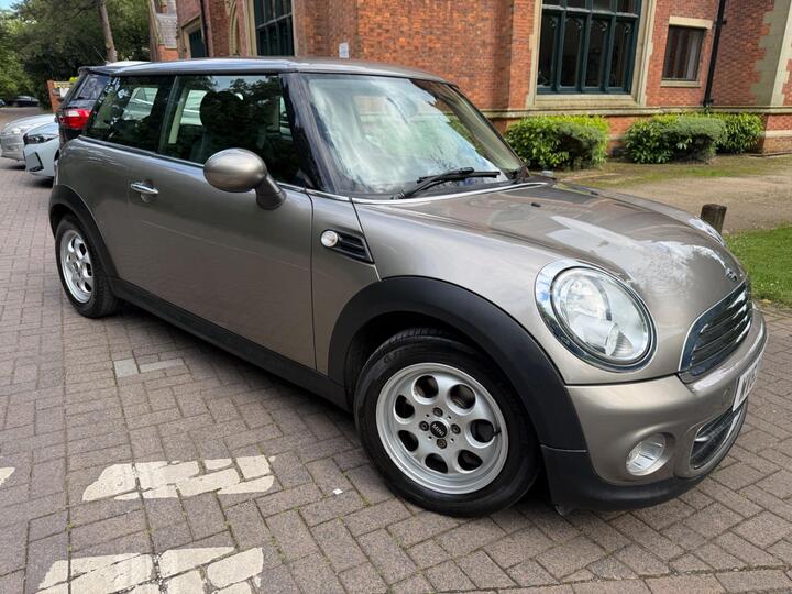 MINI Hatch 1.6 Cooper Euro 5 (s/s) 3dr