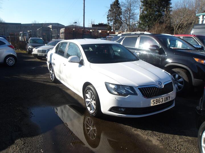 Skoda Superb 1.6 TDI S Euro 5 (s/s) 5dr