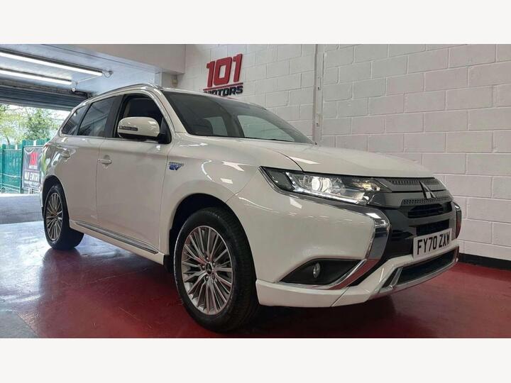 Mitsubishi OUTLANDER 2.4h TwinMotor 13.8kWh Design CVT 4WD Euro 6 (s/s) 5dr