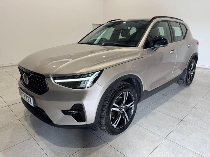 Volvo XC40 2.0 B4 MHEV Plus DCT Auto AWD Euro 6 (s/s) 5dr