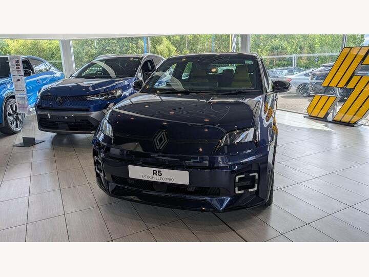 Renault 5 E-Tech Electric Urban Range 40kWh Iconic Five Auto 5dr