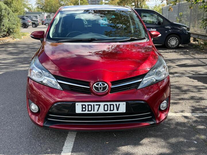 Toyota Verso 1.8 V-Matic Design Multidrive S Euro 6 5dr (7 Seat)