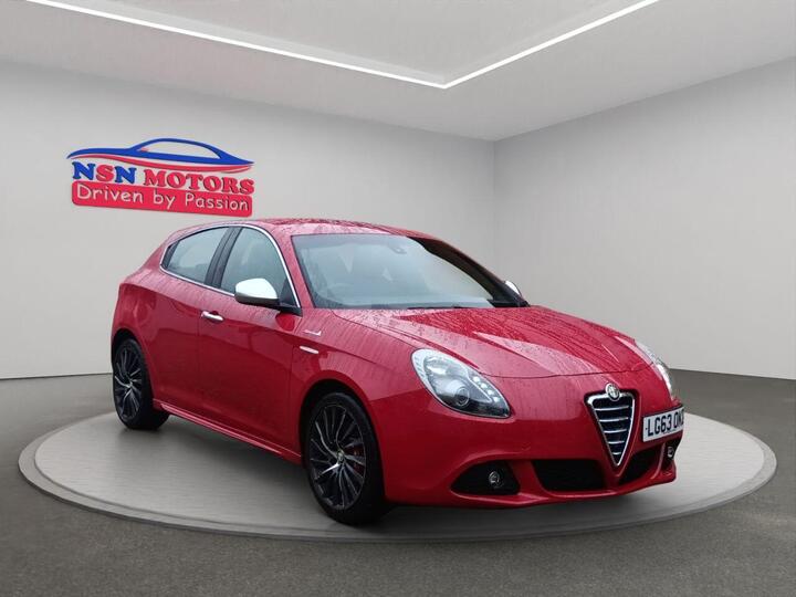 Alfa Romeo GIULIETTA 1.4 TB MultiAir Sportiva TCT Euro 5 (s/s) 5dr Alfa Romeo GIULIETTA 1.4 TB MultiAir Sportiva TCT Euro 5 (s/s) 5dr